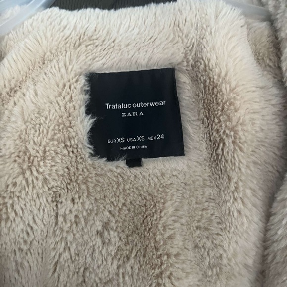 Deep green xs coat - Picture 4 of 4